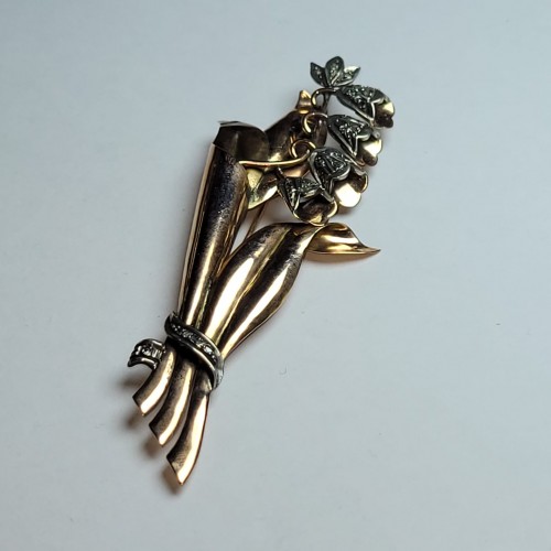 Lale Motifli Elmas Taşlı Altın Broş