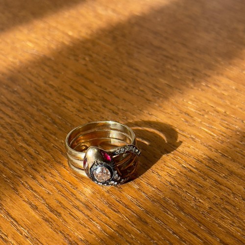 Antika Yılan Desenli Pırlantalı Yüzük